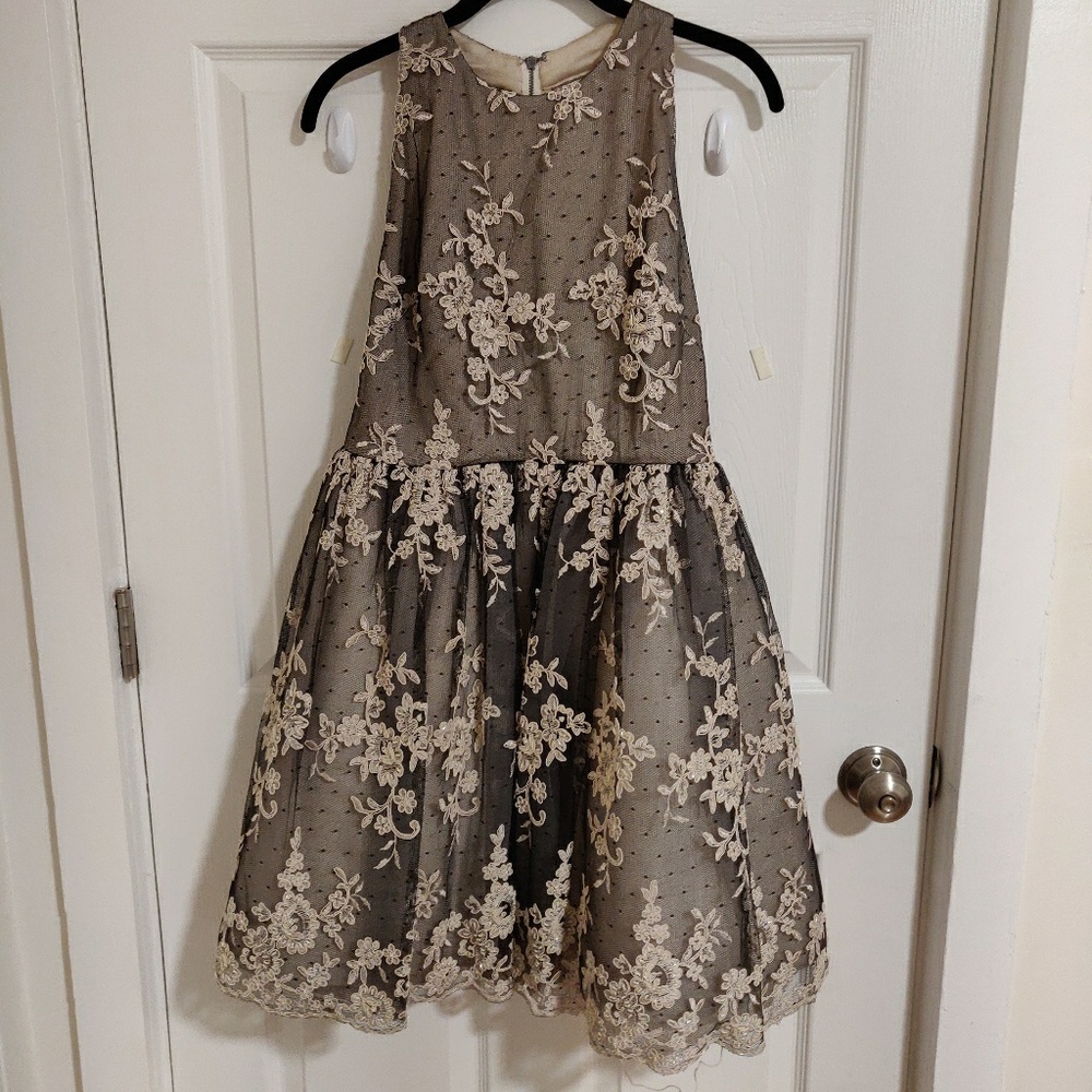 Alice + Olivia Backless Lace Gown